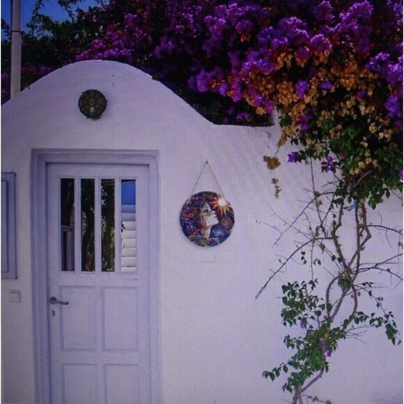 Girl & Moon Floral Decorative Metal Home Wall Decor 8" Round Gift Colorful NIP - Picture 6 of 8